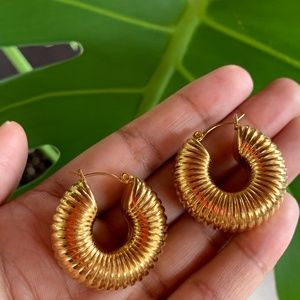 Vintage Twist Gold Hoops